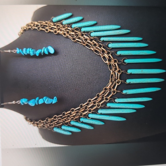 #201. 16 Pieces! Vintage Jewelry . 7 Sets - Picture 3 of 10